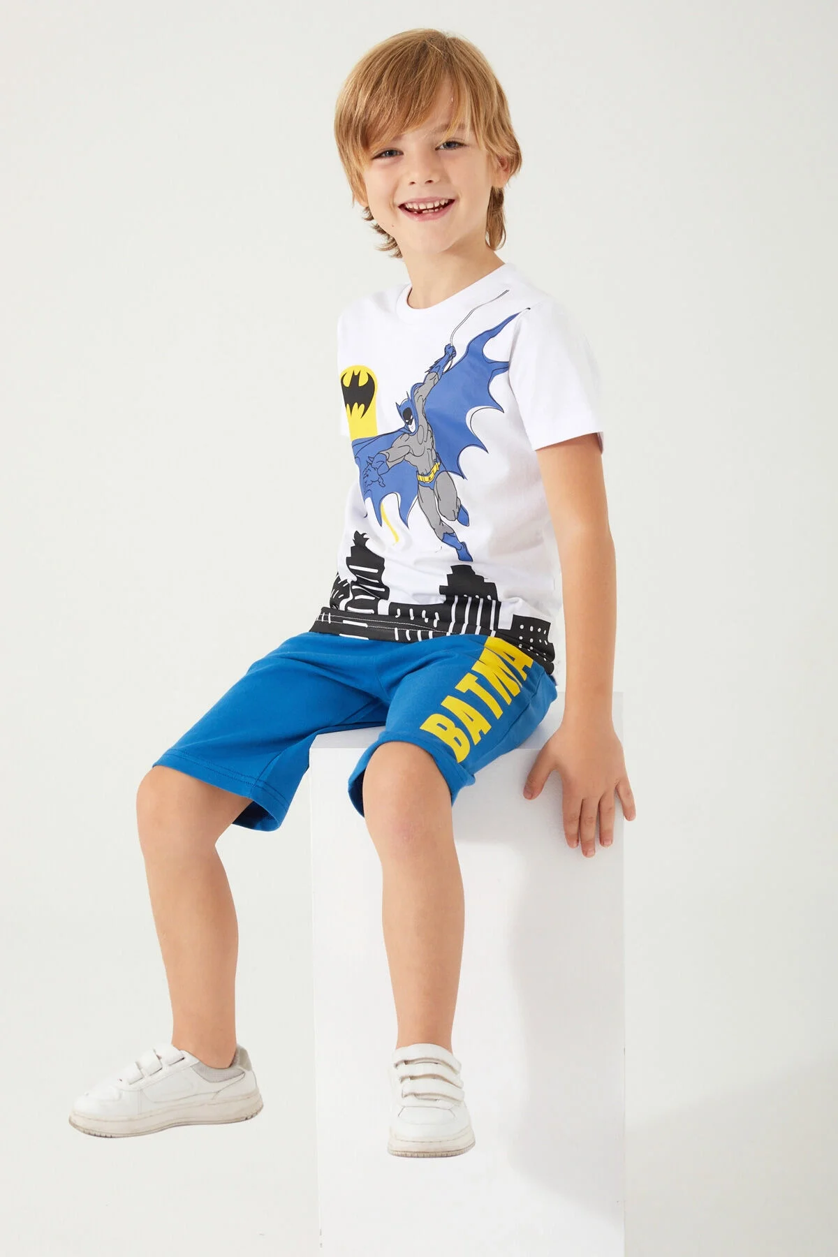 Batman Erkek Çocuk Beyaz Bermuda Takım