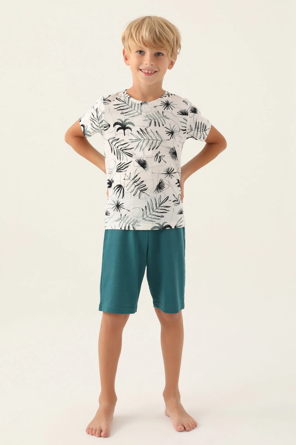 Arnetta Erkek Çocuk Krem Bermuda Takım